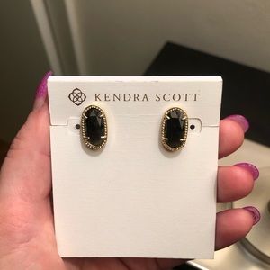(RETIRED Shape!!) Kendra Scott - Ellie Gold Stud w/ Black Stone